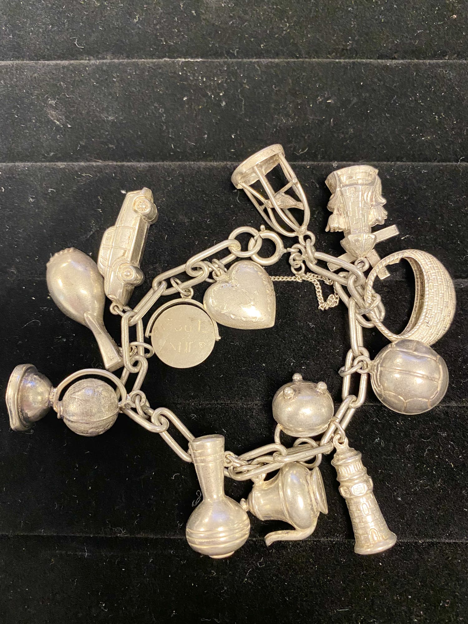 Zilveren Bedel Armband “Old Dutch” verkocht voor € 50!