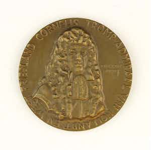 Albert Termote - Bronzen penning: Admiraal Cornelis Tromp, 1941 verkocht voor € 50!