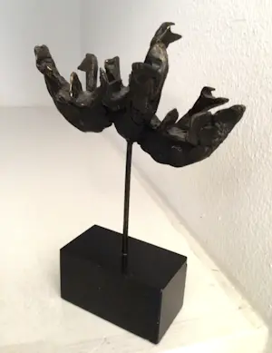 Bernadette Leijdekkers - Sculptuur “ WILDE ZWANEN “. Gesigneerd kopen? Bied vanaf 1!