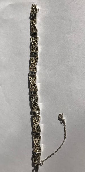 1e gehalte Zilver - en 2e gehalte Vintage set - armband en broche met marcasiet kopen? Bied vanaf 50!