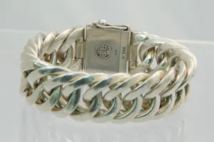 21 - MASSIEF (100+gr) 1e Gehalte Zilveren  Buddha to Buddha armband kopen? Bied vanaf 180!