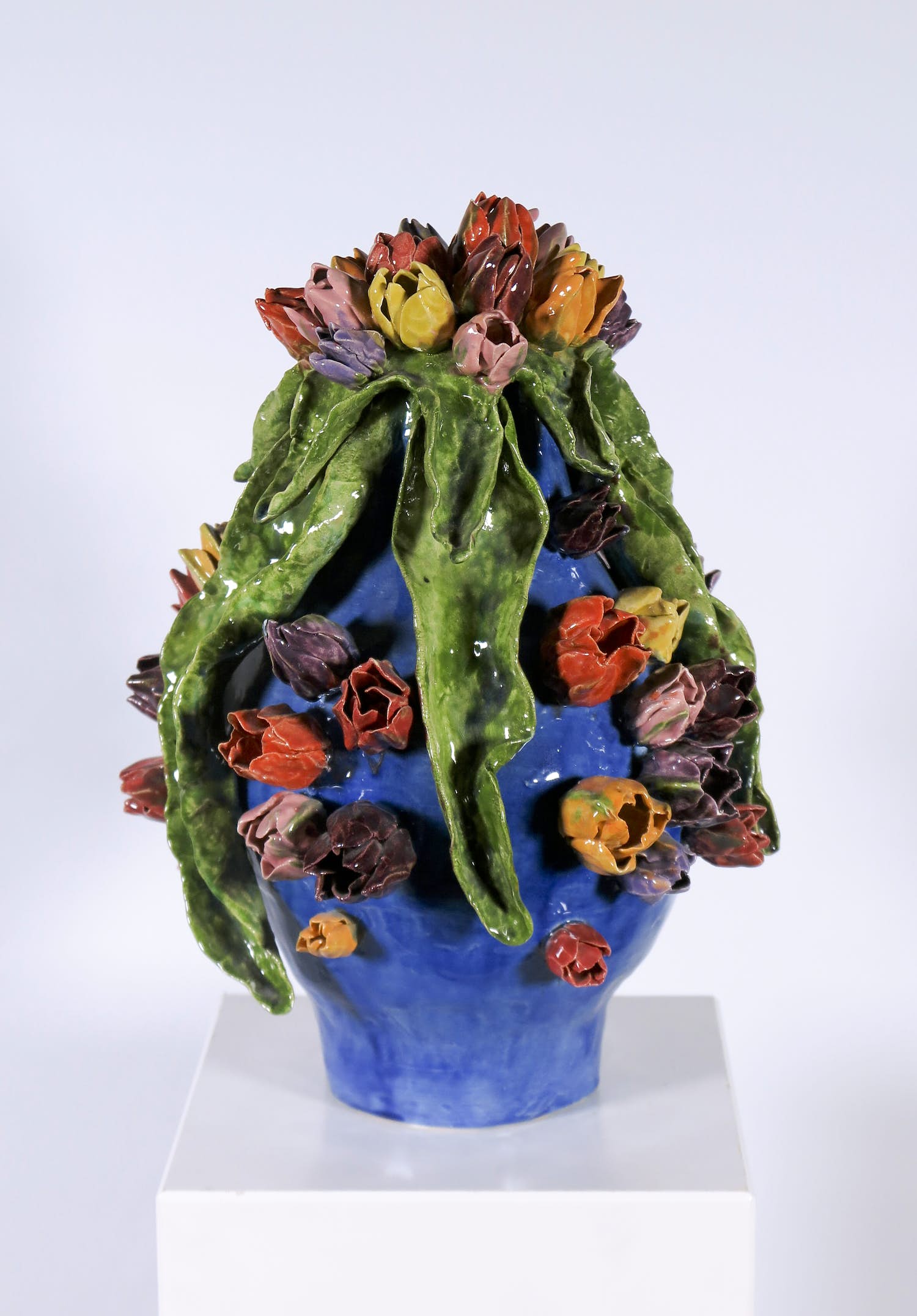 Wendy Limburg - Keramieken dekselvaas met tulpen verkocht voor € 100!