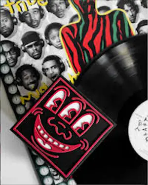 Keith Haring - ToyQube X Keith Haring - 4" SoundQube (Black) kopen? Bied vanaf 200!
