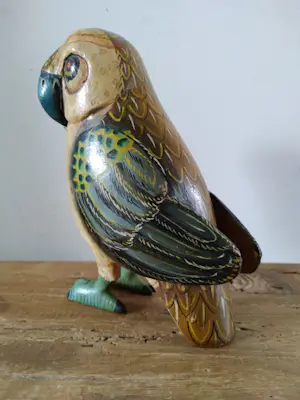 Niet of onleesbaar gesigneerd - handgemaakte houten uil kopen? Bied vanaf 1!