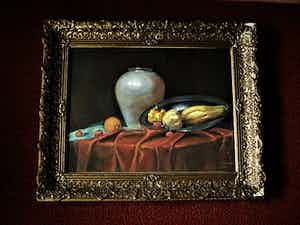 Niet of onleesbaar gesigneerd - Fraai in 1930 realistisch geschilderd gevarieerd stilleven - gesigneerd verkocht voor € 1!
