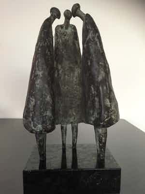 Tjikkie Kreuger - Drie vrouwen verkocht voor € 399!