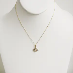 Diamanten hanger met ketting kopen? Bied vanaf 650!