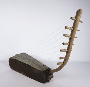 Mangbetu - Diverse materialen, Harp kopen? Bied vanaf 1!