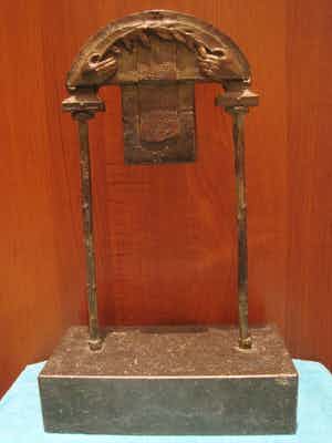 Brons (Onbekend) - Bronzen poort van Amiens. verkocht voor € 60!