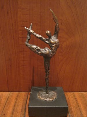 Brons (Onbekend) - Danseres kopen? Bied vanaf 35!