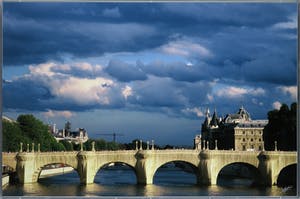 Nico Koster - Foto, The Pont Neuf Wrapped - Christo - Ingelijst kopen? Bied vanaf 150!