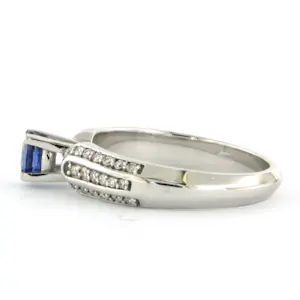 14k gouden ring met saffier en briljant geslepen diamant tot. 0.26ct kopen? Bied vanaf 675!