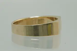 43- Vintage seventies 9Krt gouden unisex ring met geometrische afwerking kopen? Bied vanaf 75!