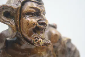 Niet of onleesbaar gesigneerd - Prachtig Rigoletto Beeld Gesigneerd (Gips Gepatineerd) 20e eeuw kopen? Bied vanaf 1!