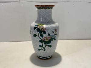 Niet of onleesbaar gesigneerd - Cloisonné vaas uit China kopen? Bied vanaf 1!