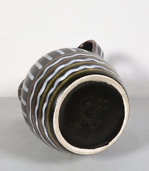 Plateelbakkerij Zuid-Holland - Arnhem Fayencefabriek & Flora Gouda - Lot van vijf keramieken objecten kopen? Bied vanaf 40!