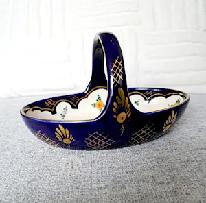 Kunstaardewerkfabriek Regina - Plateel Schaaltje gemerkt door Regina - René WB Gouda Holland, 1938 kopen? Bied vanaf 30!