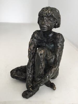Astrid Veldhuyzen-Koppen - Sculptuur “ In gedachten “ kopen? Bied vanaf 35!