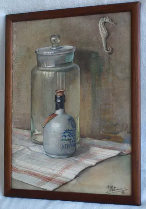 Niet of onleesbaar gesigneerd - Ingelijste aquarel , Stilleven met fles, pot, theedoek en zeepaardje - 1940 kopen? Bied vanaf 1!