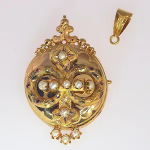 Vintage antique Victorian gold pendant with half seed pearls kopen? Bied vanaf 523!