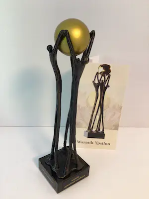 Corry Ammerlaan - Sculptuur “ GEBUNDELDE SAMENWERKING “. Gesigneerd kopen? Bied vanaf 1!