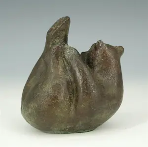 Miep Maarse - Bronzen beeld: een liggende beer - 1996 kopen? Bied vanaf 599!