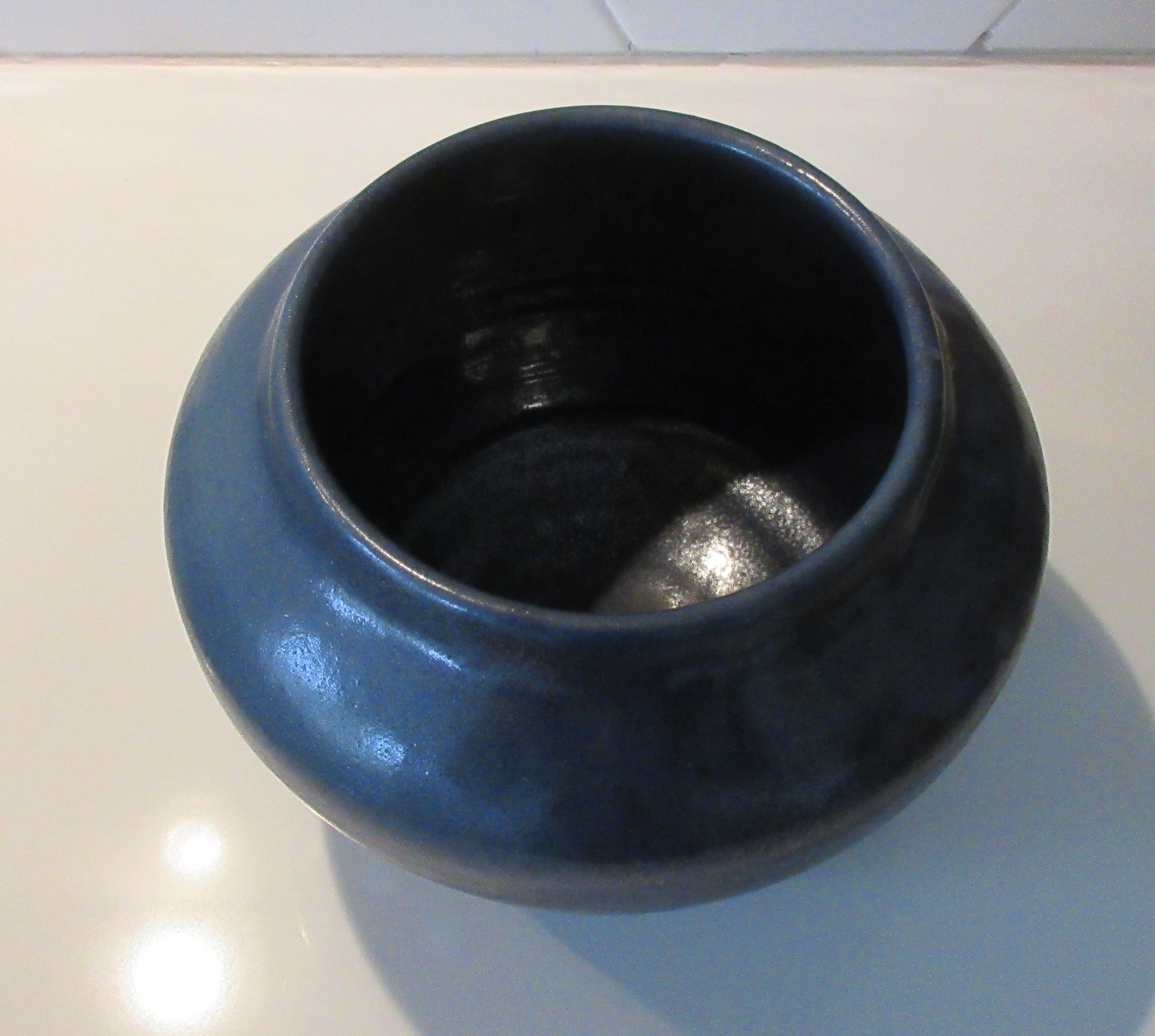 Niet of onleesbaar gesigneerd - Studio keramische blauwe vaas kopen? Bied vanaf 1!