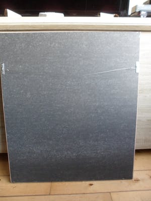 Klaas Gubbels - Zeefdruk, zwarte kan op blauwe tafel, mooi ingelijst. kopen? Bied vanaf 375!