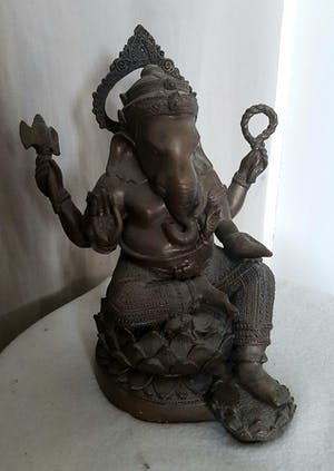 Niet of onleesbaar gesigneerd - Ganesha beeld brons toegesrijven aan 19e eeuw, uit Tibet kopen? Bied vanaf 1!