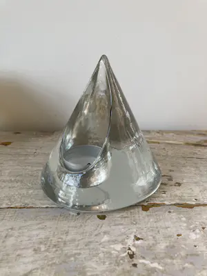 Klaus Breit - Waxinelichthouder “Pyramide”, 1970 voor Wiesenthalglashütte kopen? Bied vanaf 25!