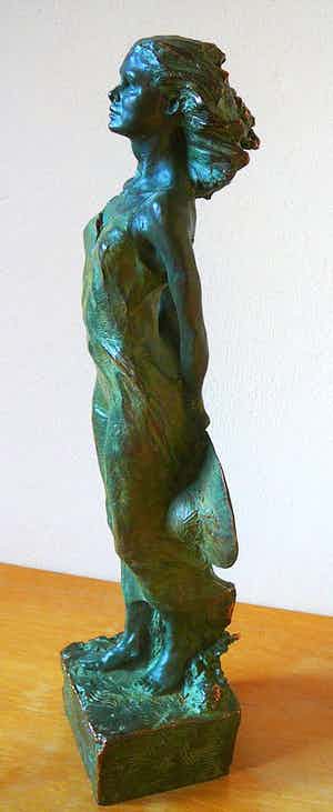 Joan Miro - Dame met hoed voor InverArt -brons verguld 1995- verkocht voor € 175!