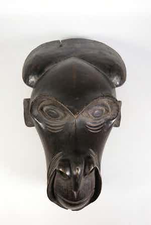 Niet of onleesbaar gesigneerd - Hout, Gestoken apen masker verkocht voor € 1!