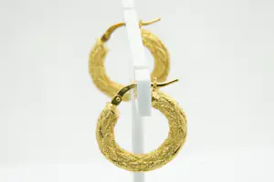 14 - Elegant paar (zo goed als nieuwe) geel-gouden & geruwde 18 Krt oorclips kopen? Bied vanaf 100!