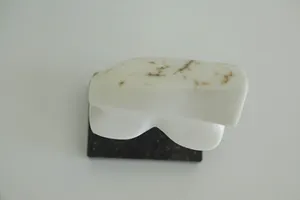 Niet of onleesbaar gesigneerd - Zonder titel kopen? Bied vanaf 1!