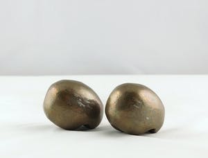 Brons (Onbekend) - Twee bronzen abstracte dierfiguren kopen? Bied vanaf 1!