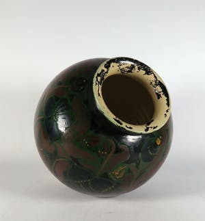 Groninger Steenfabrieken - Plateel, glas en bakeliet, Lot van een vaas, zeepdoosje en parfumfles kopen? Bied vanaf 10!