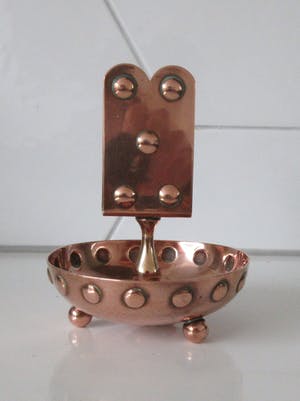 Niet of onleesbaar gesigneerd - Rood koperen art deco hand gehamerde rookset kopen? Bied vanaf 10!