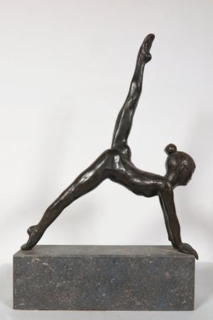 Jos Oehlen - Sierlijke brons van een turnster kopen? Bied vanaf 350!