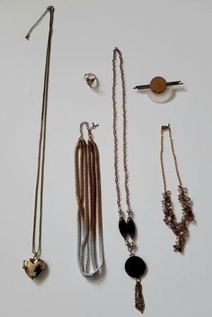 Curiosa - Vintage sieraden - 6 stuk kopen? Bied vanaf 1!