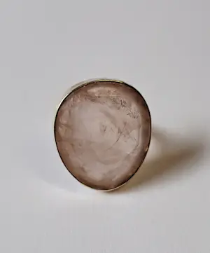 Nieuwe Mooie zilveren ring gezet met facetgeslepen Rozenkwarts. kopen? Bied vanaf 60!
