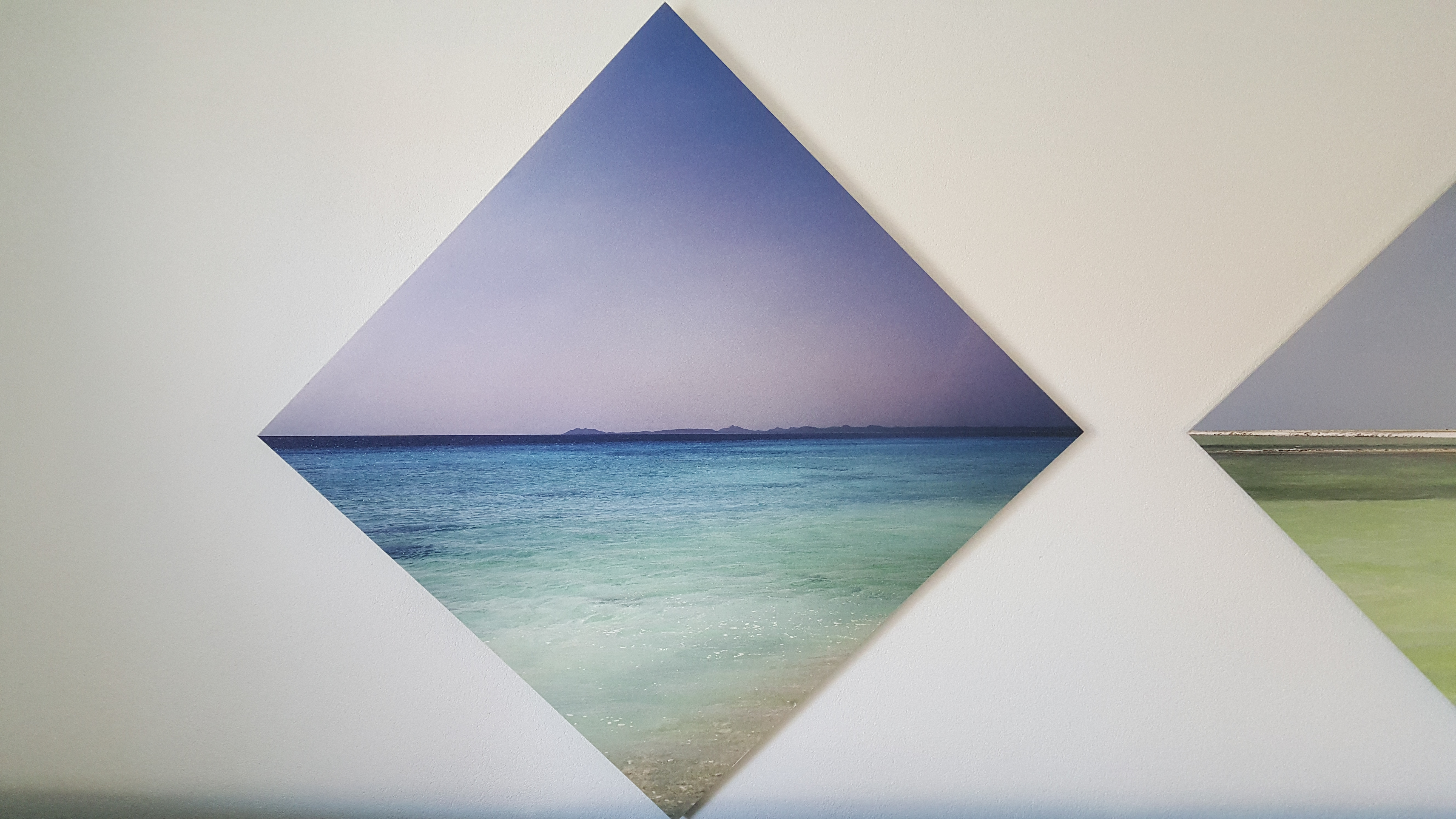 Hans A. Versteeg - Cariben liefhebbers opgelet: twee piëzografie werken met kustlijnen kopen? Bied vanaf 200!