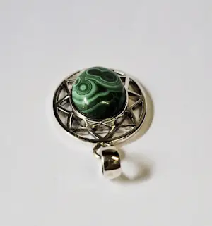 Nieuwe zilveren hanger met malachiet kopen? Bied vanaf 55!