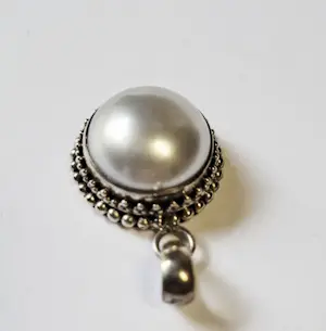 Nieuwe zilveren hanger met Mabe parel kopen? Bied vanaf 65!