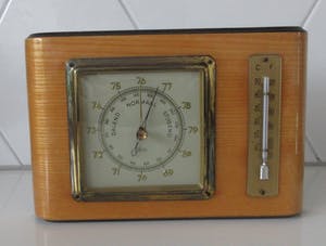 Niet of onleesbaar gesigneerd - Scholz vintage gelakte houten barometer kopen? Bied vanaf 1!