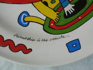 Clemens Briels - Wandbord , Schaal , Friendship is the Vehicle… - Ø 37 cm - 1998 kopen? Bied vanaf 1!