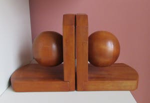 Niet of onleesbaar gesigneerd - Art deco eiken houten boekensteunen kopen? Bied vanaf 10!