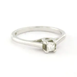 BWG witte ring bezet met een prinses geslepen diamant tot. 0.20ct – F/G - VS/SI kopen? Bied vanaf 210!