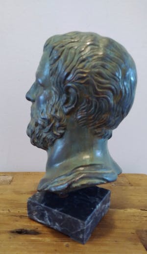 Niet of onleesbaar gesigneerd - Prachtig klassiek mannenhoofd kopen? Bied vanaf 1!