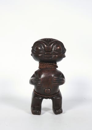 Baka - Beeld van hout en touw, Vrouwfiguur kopen? Bied vanaf 1!