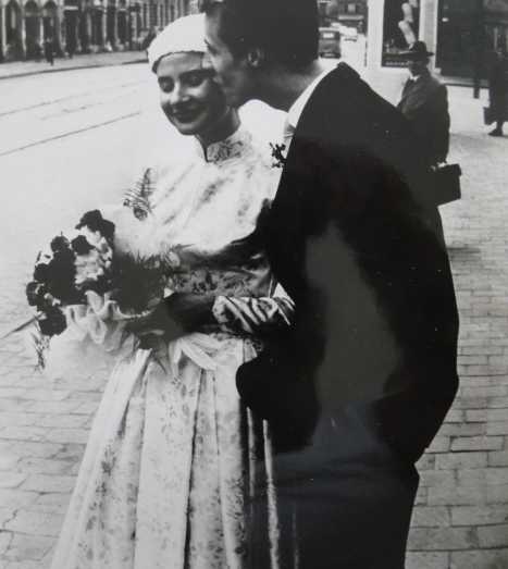 William Klein - 4 zwart/wit foto's uit de wereldtentoonstelling Samen op weg - 1964  kopen? Bied vanaf 25!
